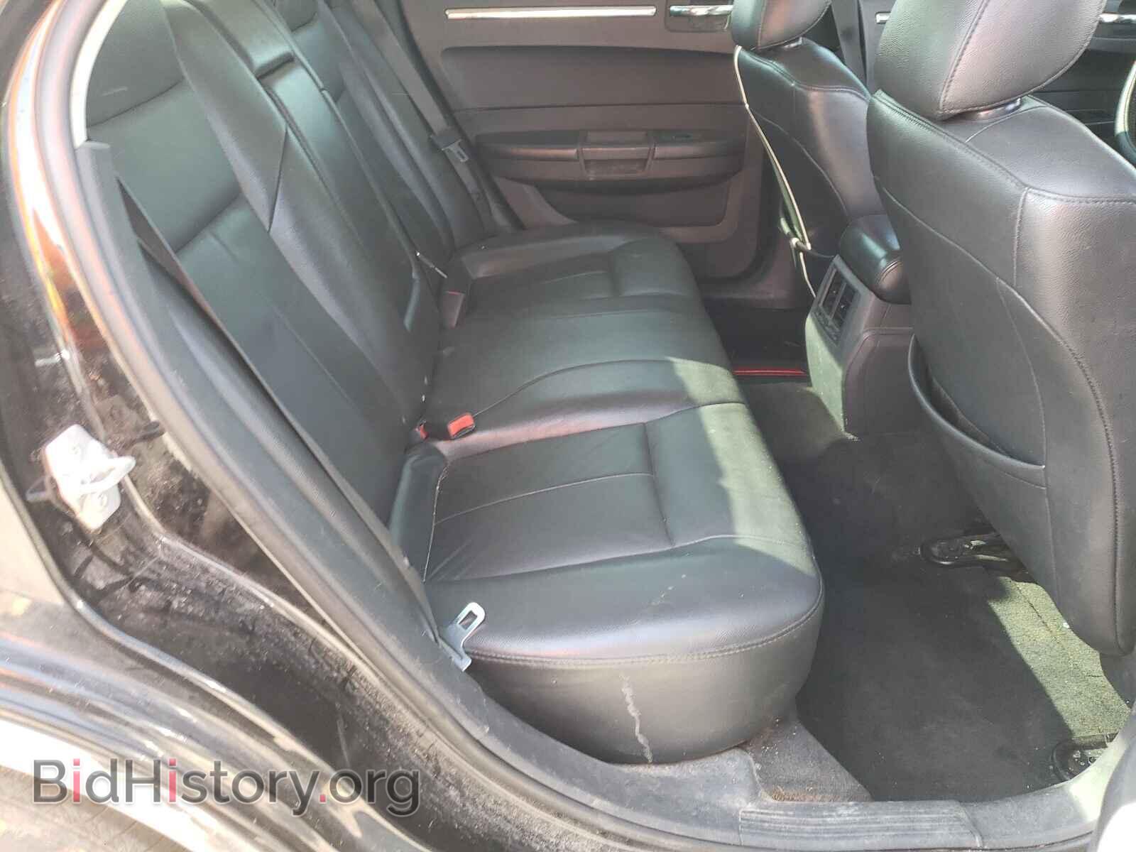 2010 CHRYSLER 300 - VIN: 2C3CA5CV0AH213210 - Фото 6