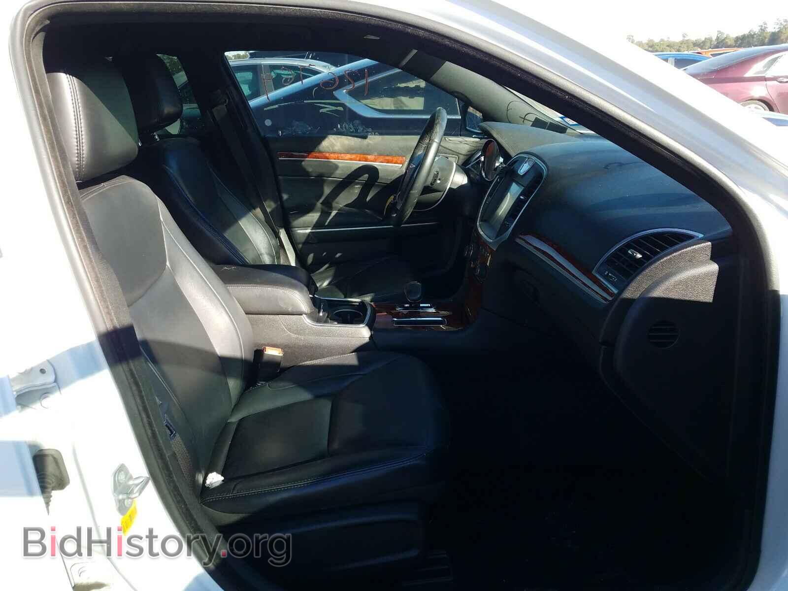 2014 CHRYSLER 300 - VIN: 2C3CCAAG0EH382382 - Фото 5