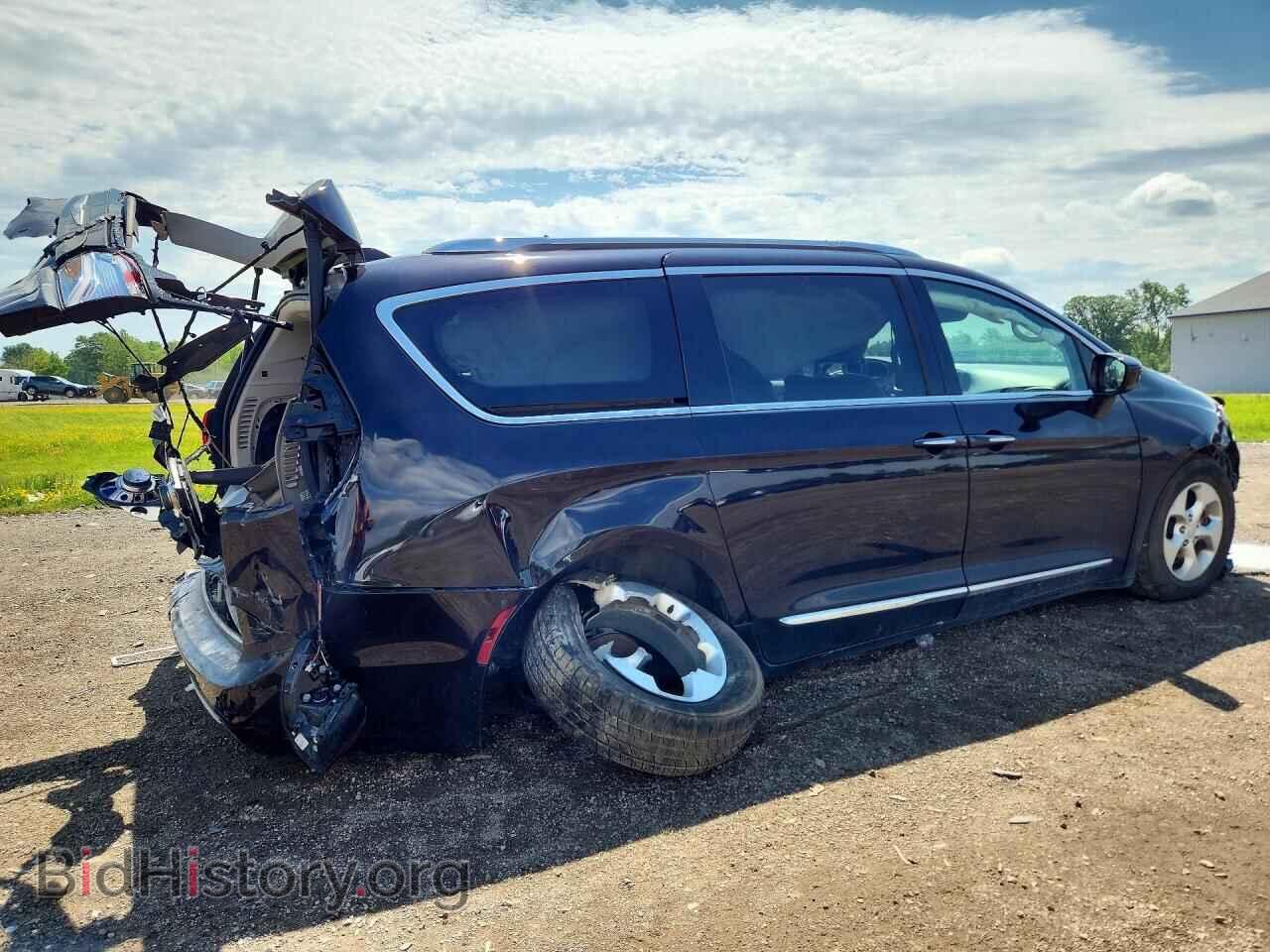 2017 CHRYSLER PACIFICA - VIN: 2C4RC1EG9HR627940 - Photo 3