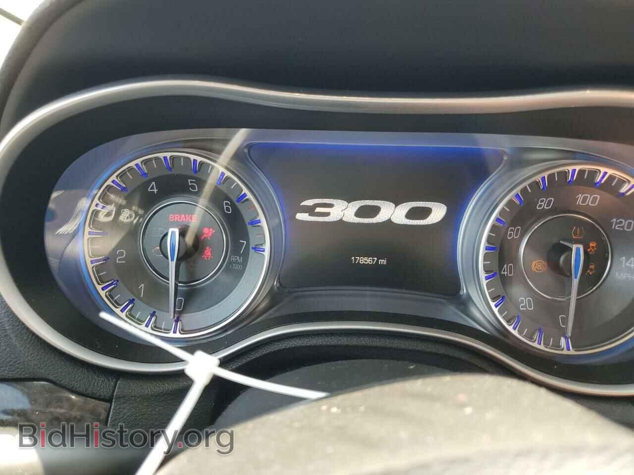 2016 CHRYSLER 300 - VIN: 2C3CCAEGXGH324745 - Фото 9