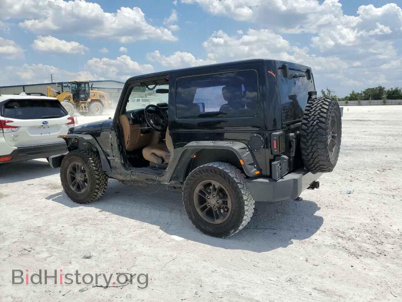 2011 JEEP WRANGLER - VIN: 1J4AA2D12BL617640 - Фото 2
