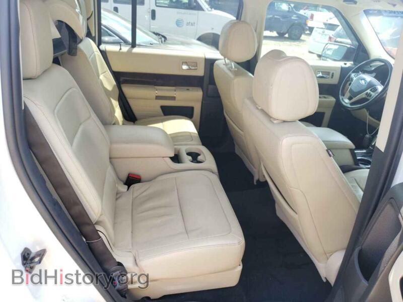 2013 Ford FLEX (VIN 2FMGK5D87DBD09857) — photo 6 of 10