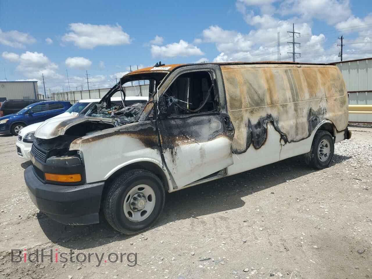 Photo 1GCWGBFPXK1171065 - CHEVROLET EXPRESS 2019