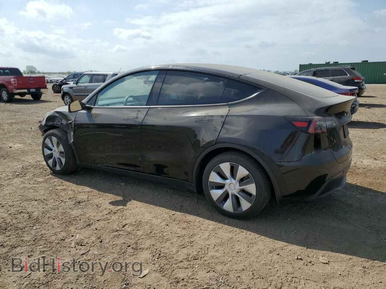 2023 TESLA MODEL Y - VIN: 7SAYGAEE2PF943935 - Фото 2