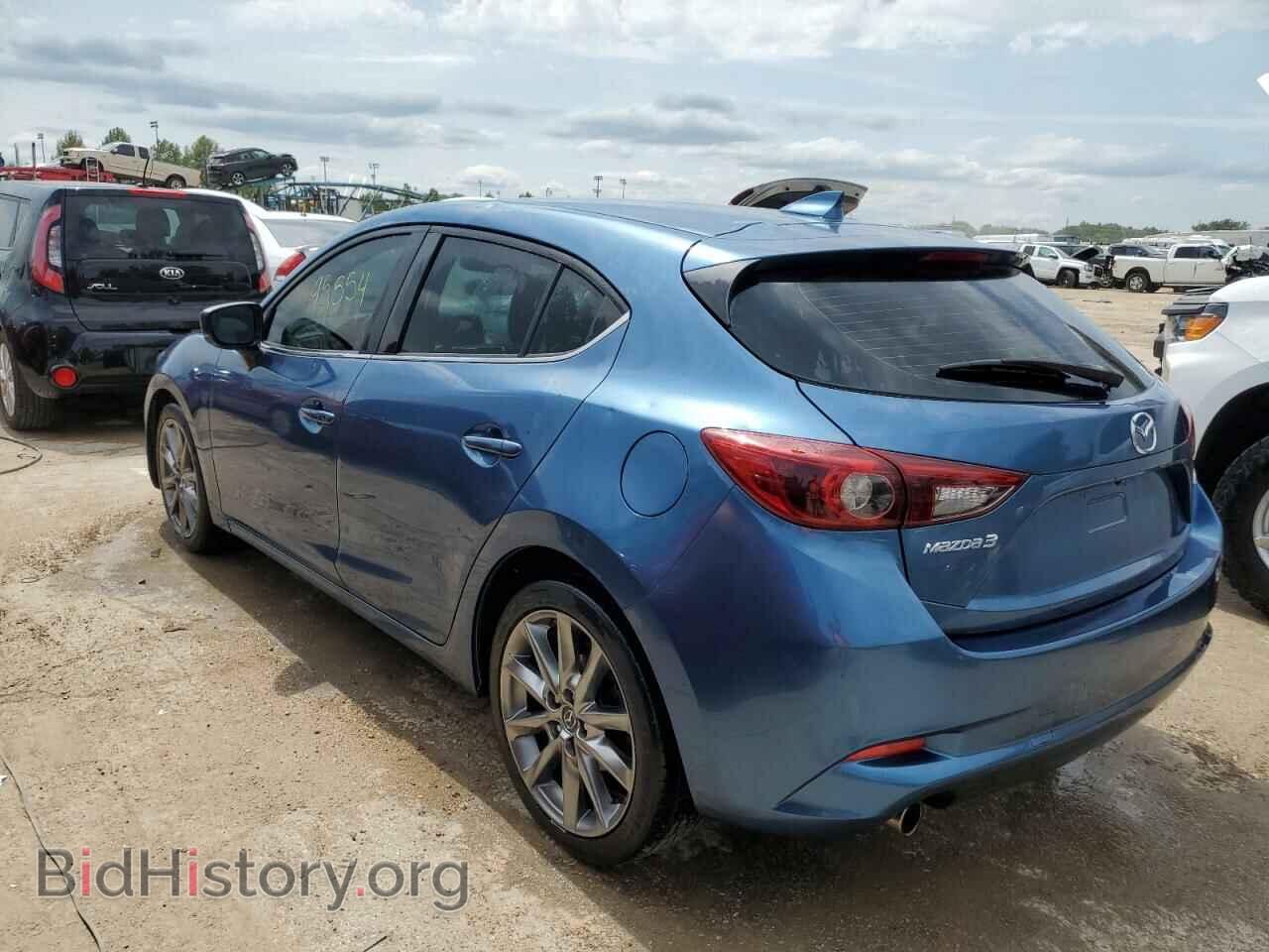 2018 MAZDA 3 - VIN: 3MZBN1M32JM202225 - Фото 2