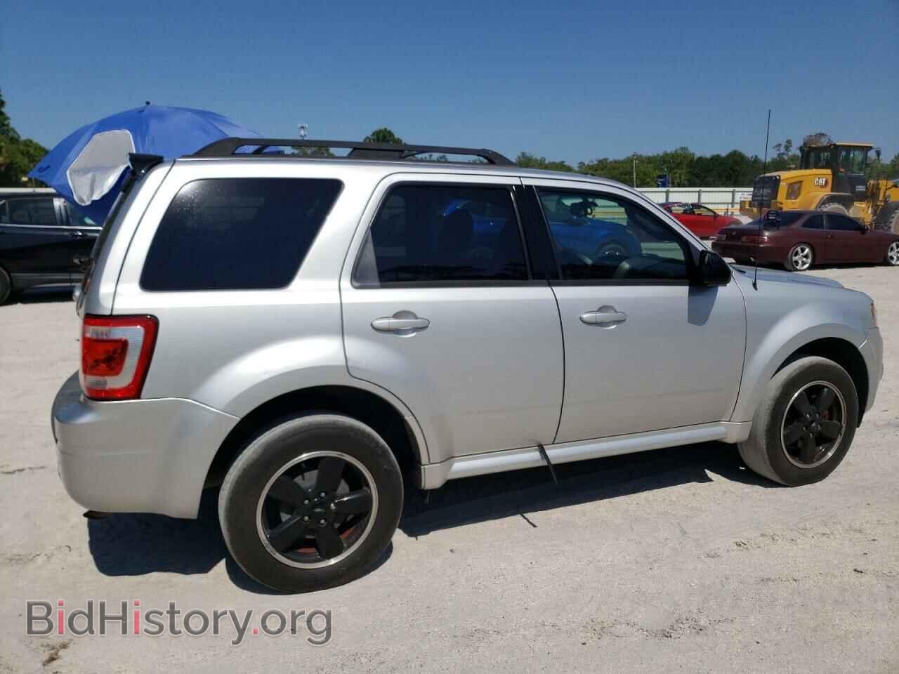 2011 FORD ESCAPE - VIN: 1FMCU9D76BKC07962 - Фото 3