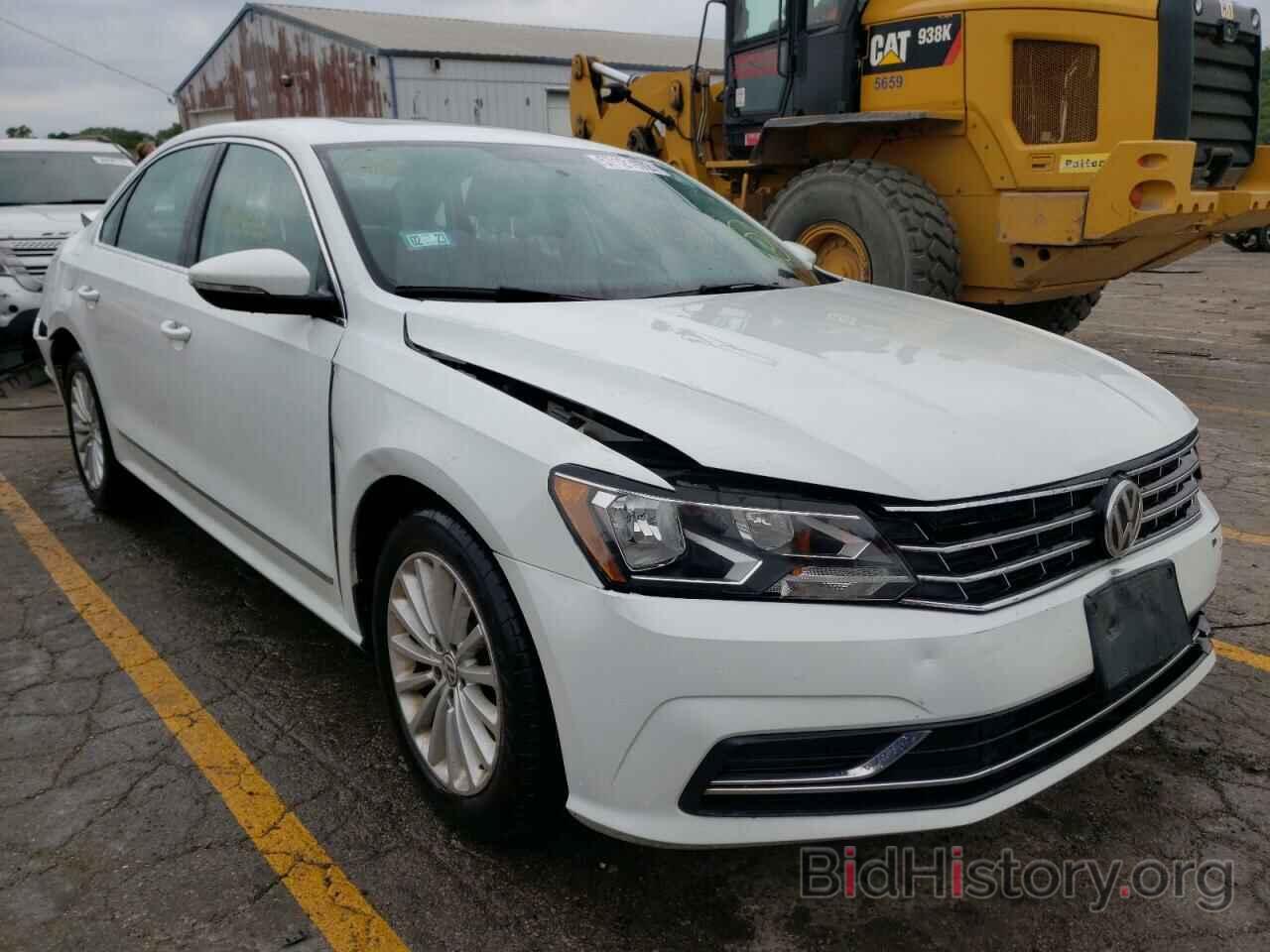 Photo 1VWBS7A38GC014772 - VOLKSWAGEN PASSAT 2016