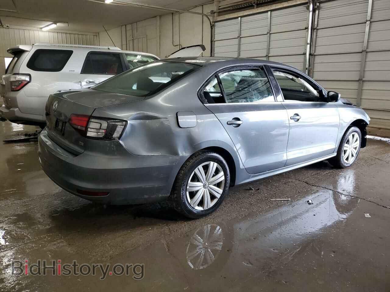 2017 VOLKSWAGEN JETTA - VIN: 3VW2B7AJ3HM372618 - Фото 3