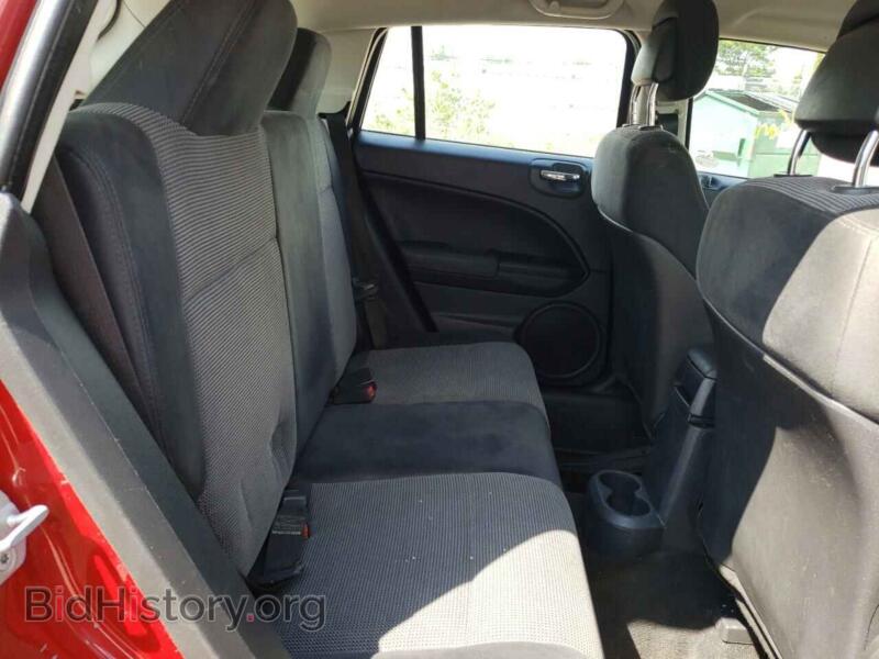 2010 Dodge CALIBER (VIN 1B3CB4HA6AD527810) — фото 6 из 10