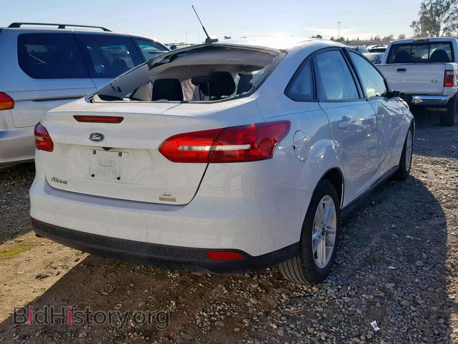 2018 FORD FOCUS SE - VIN: 1FADP3FE5JL212710 - Фото 4