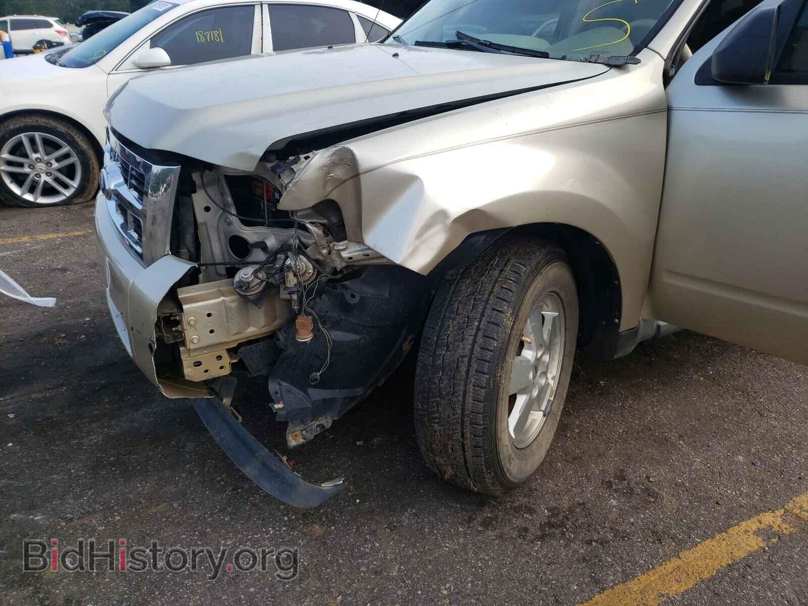 2011 FORD ESCAPE - VIN: 1FMCU9DG5BKC12232 - Фото 9