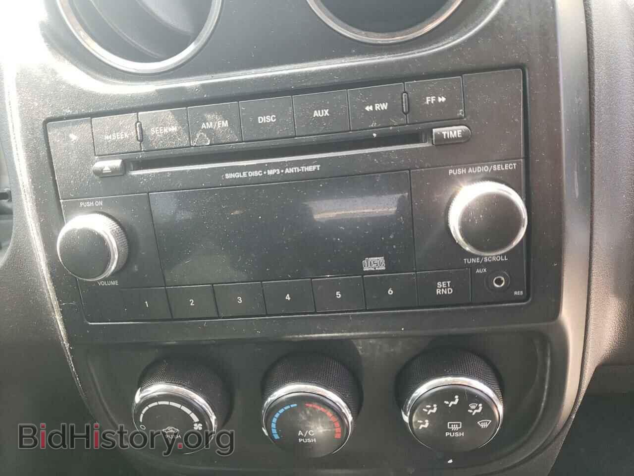 2014 JEEP COMPASS - VIN: 1C4NJCBA7ED573777 - Photo 9
