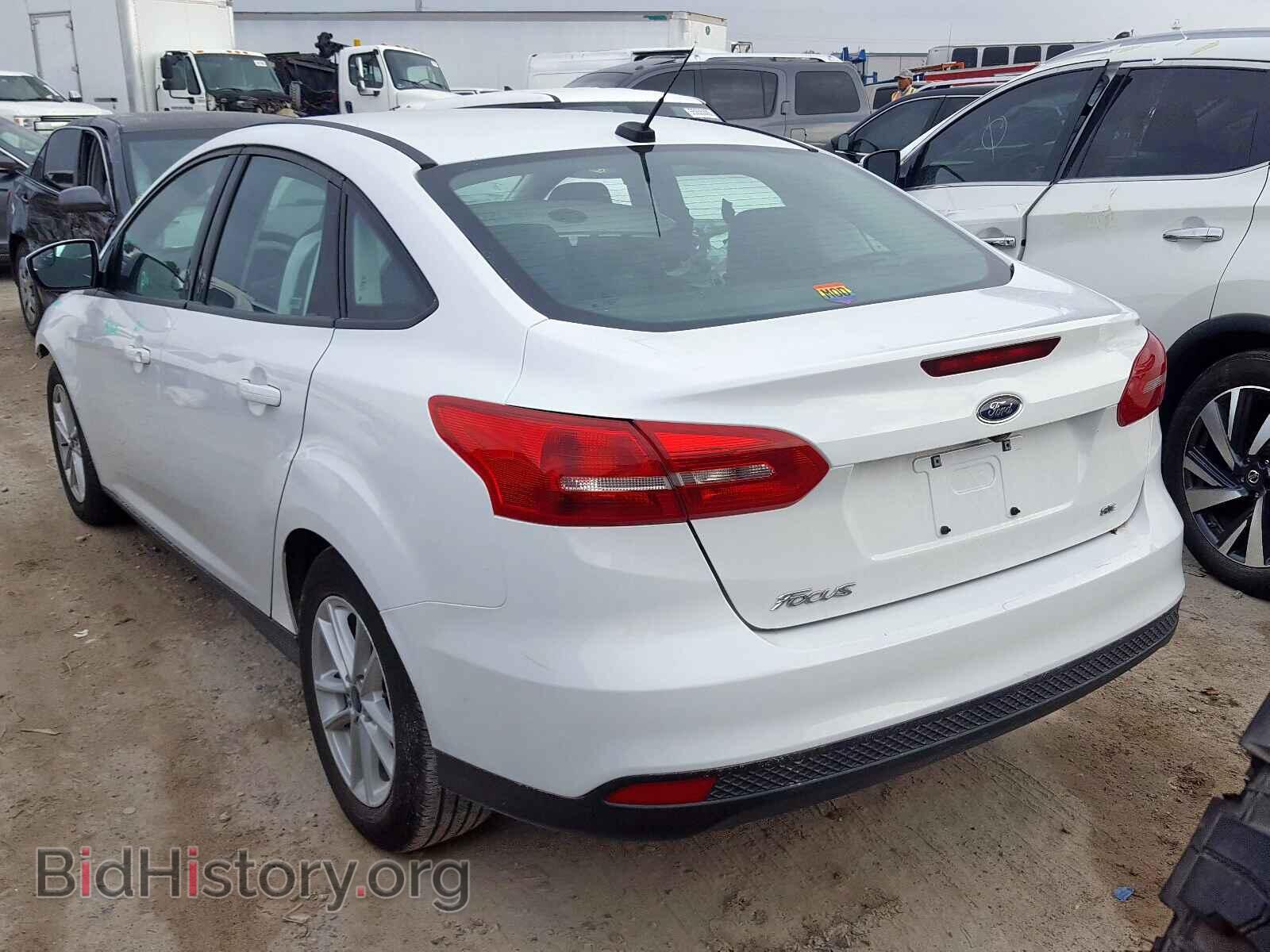2018 FORD FOCUS SE - VIN: 1FADP3F21JL324829 - Фото 3