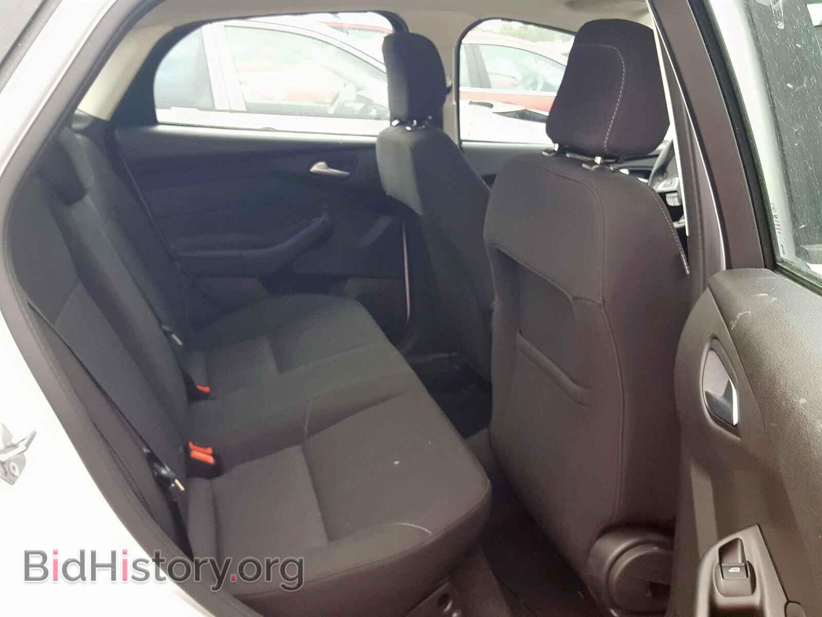 2018 FORD FOCUS SE - VIN: 1FADP3F21JL324829 - Фото 6