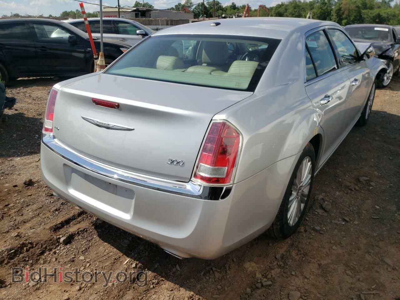 2012 CHRYSLER 300 - VIN: 2C3CCAHG7CH275171 - Фото 4