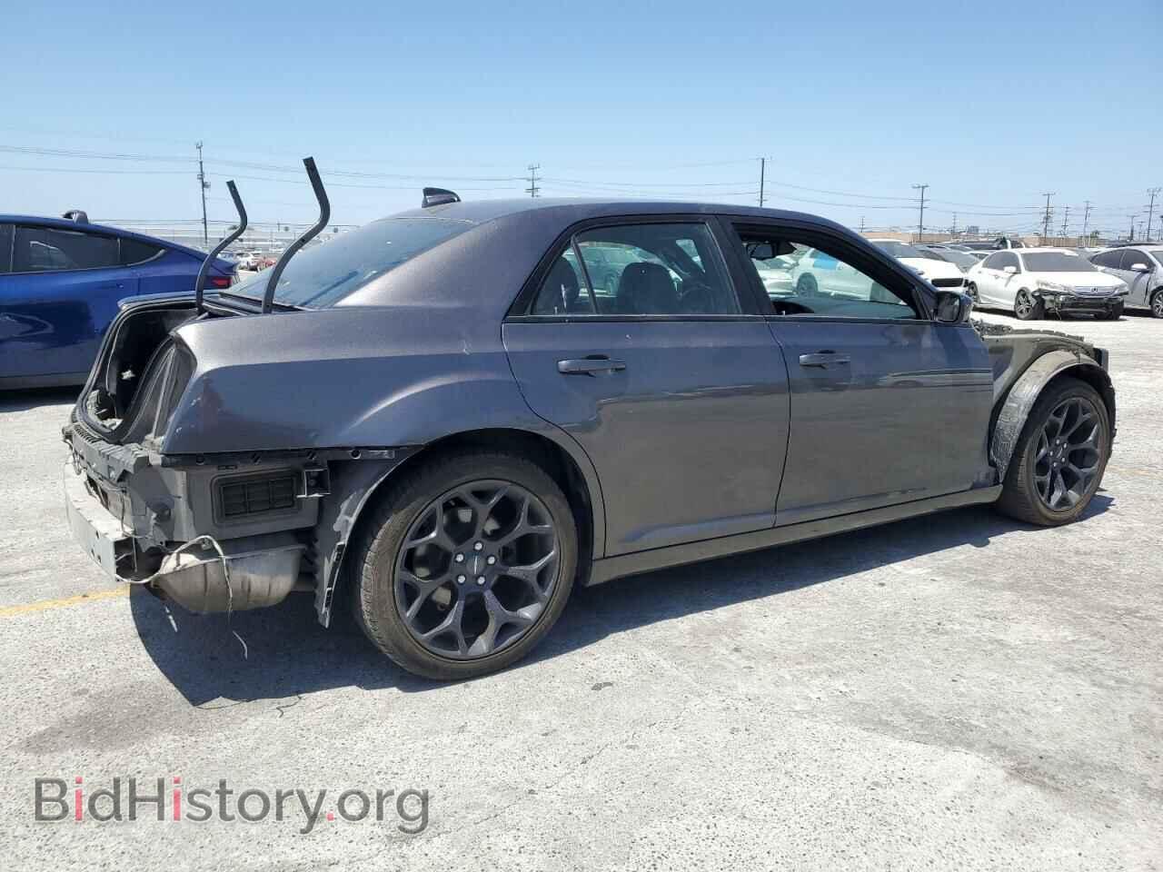 2019 CHRYSLER 300 - VIN: 2C3CCABG6KH536040 - Фото 3