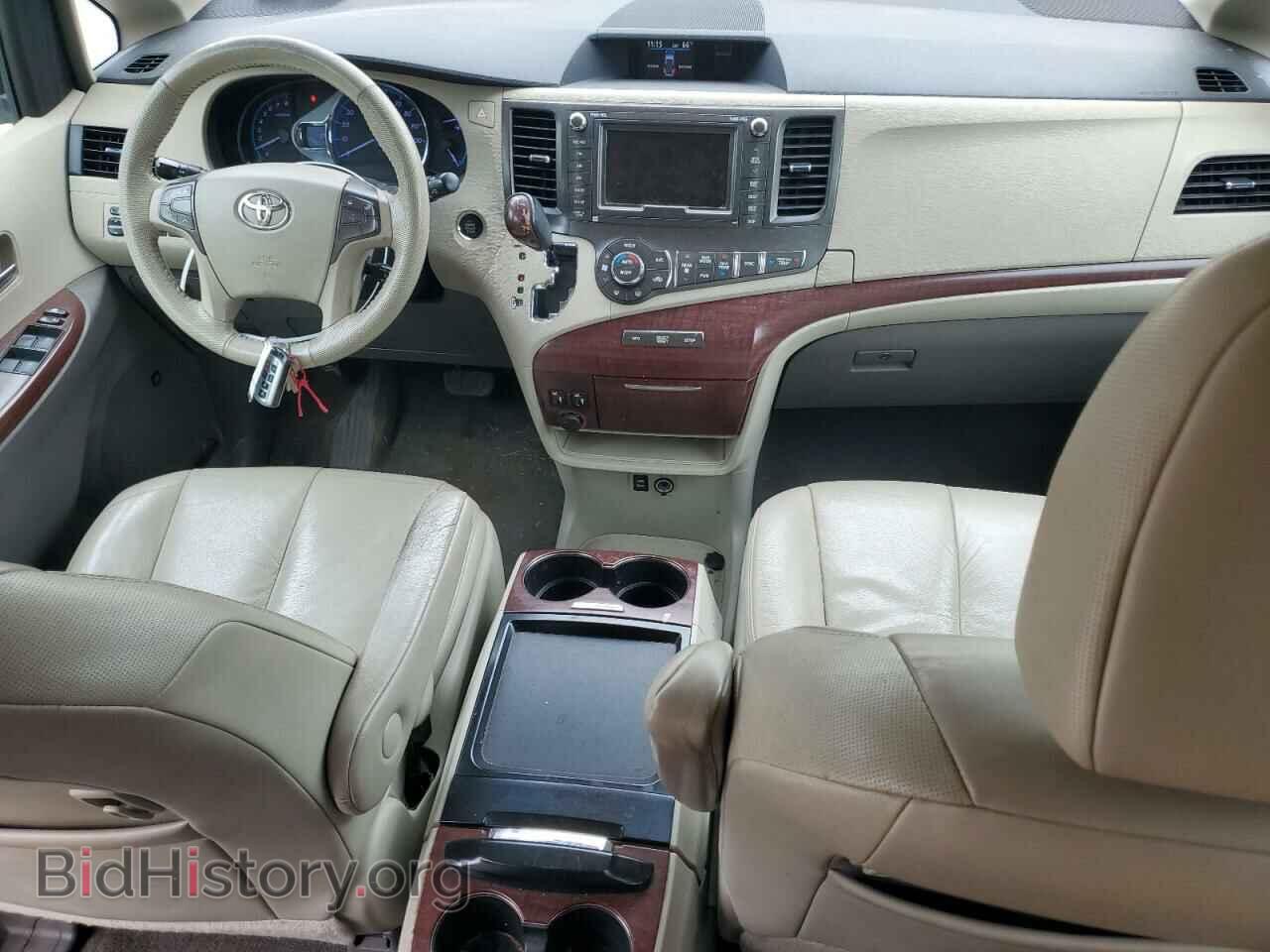 2011 TOYOTA All Models - VIN: 5TDDK3DCXBS002520 - Фото 8