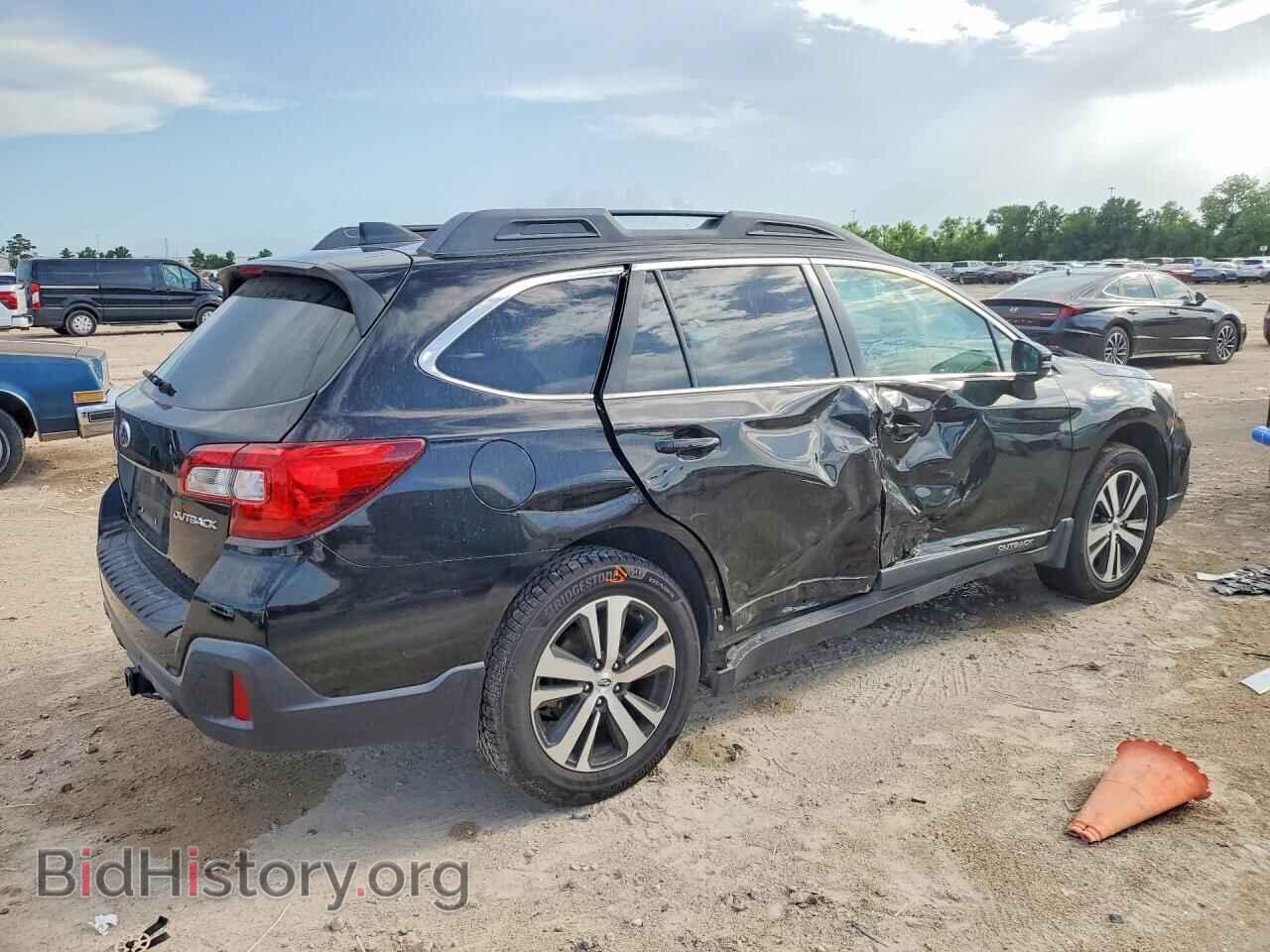 2018 SUBARU OUTBACK - VIN: 4S4BSANC1J3351880 - Фото 3