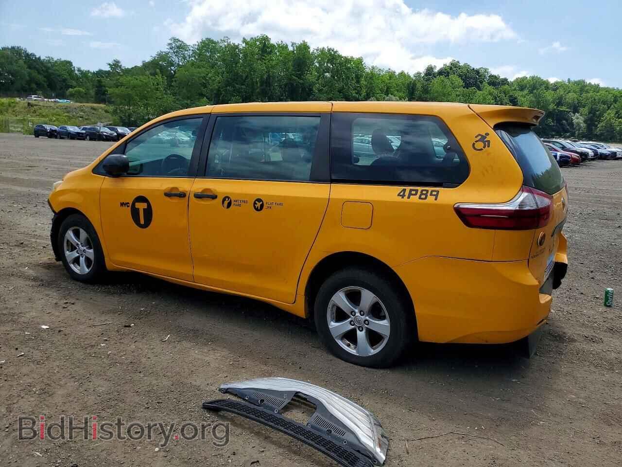 2017 TOYOTA SIENNA - VIN: 5TDZZ3DC2HS845895 - Фото 2
