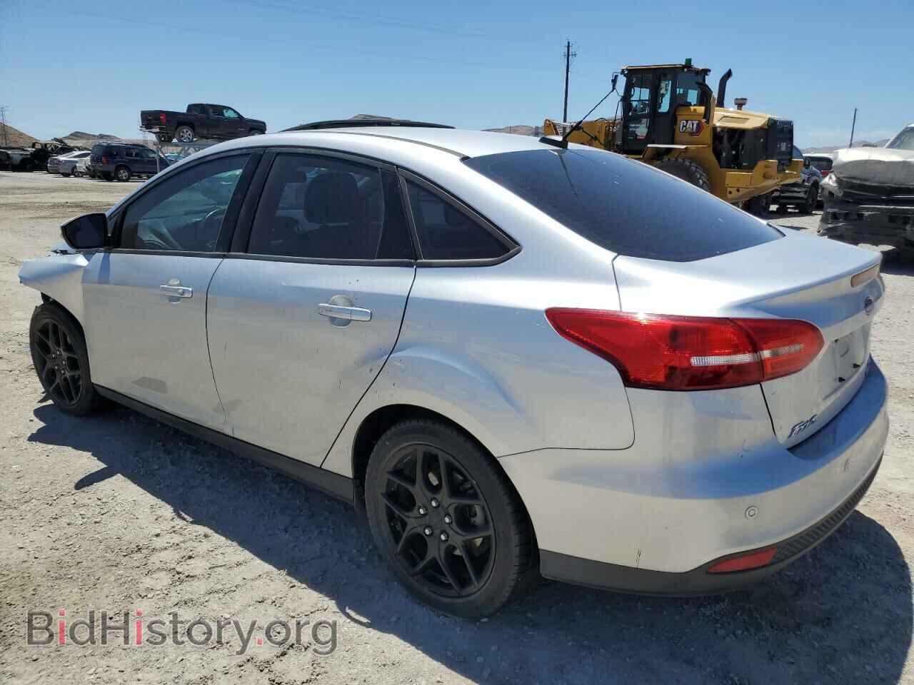 2016 FORD FOCUS - VIN: 1FADP3F23GL225633 - Фото 2