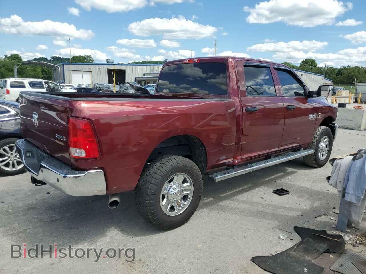 2018 RAM All Models - VIN: 3C6UR5CL3JG209053 - Photo 3