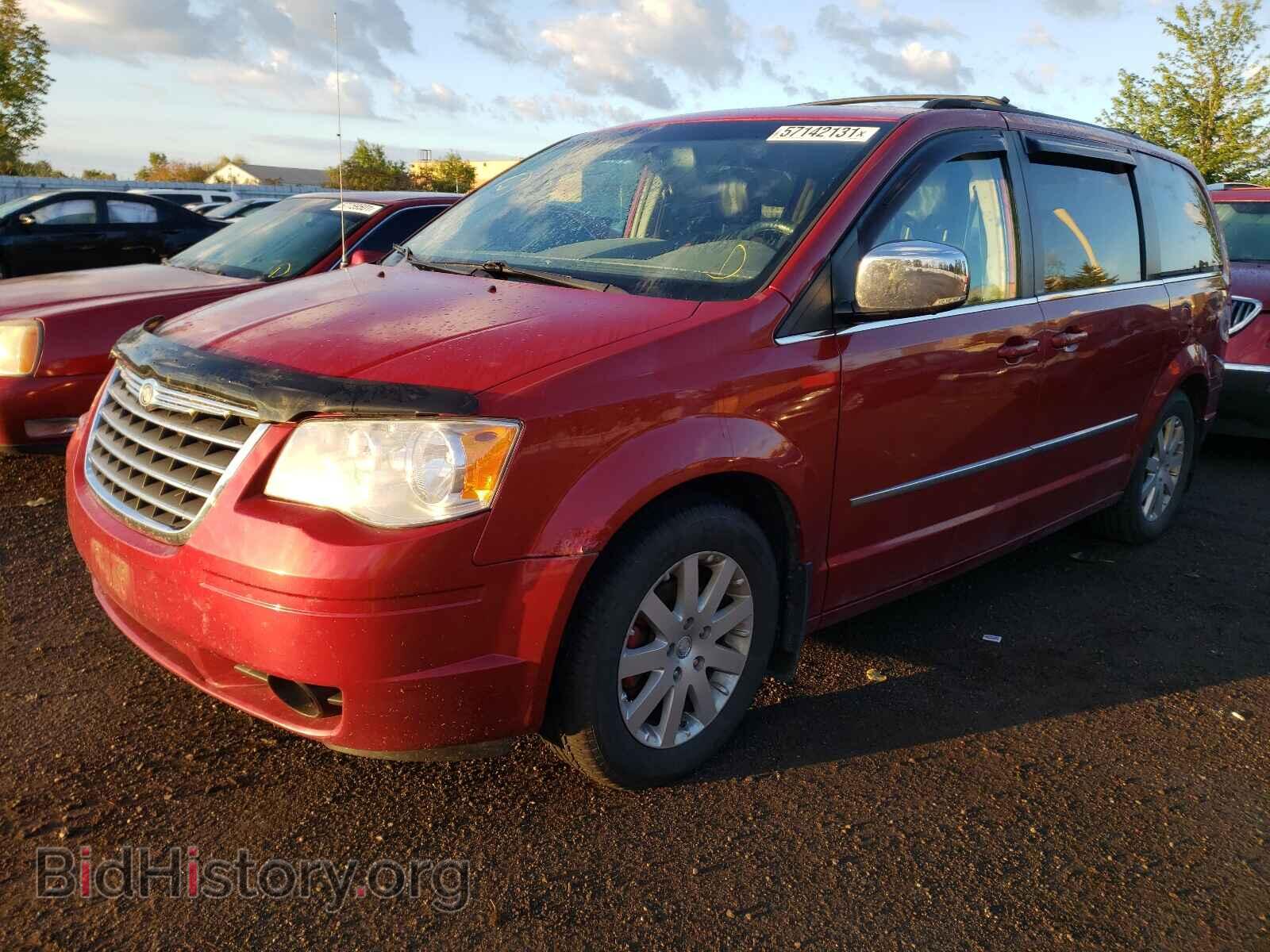 2010 CHRYSLER MINIVAN - VIN: 2A4RR5DX2AR250620 - Photo 2