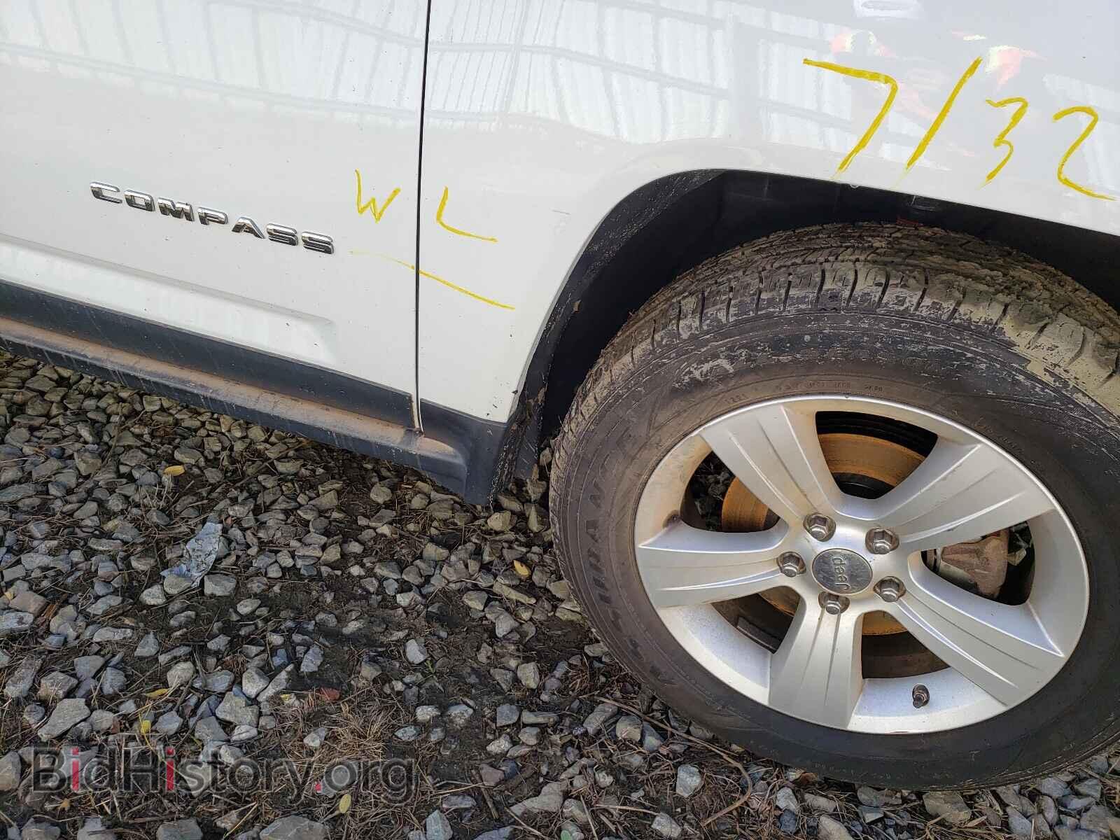 2012 JEEP COMPASS - VIN: 1C4NJDBB8CD638552 - Photo 9