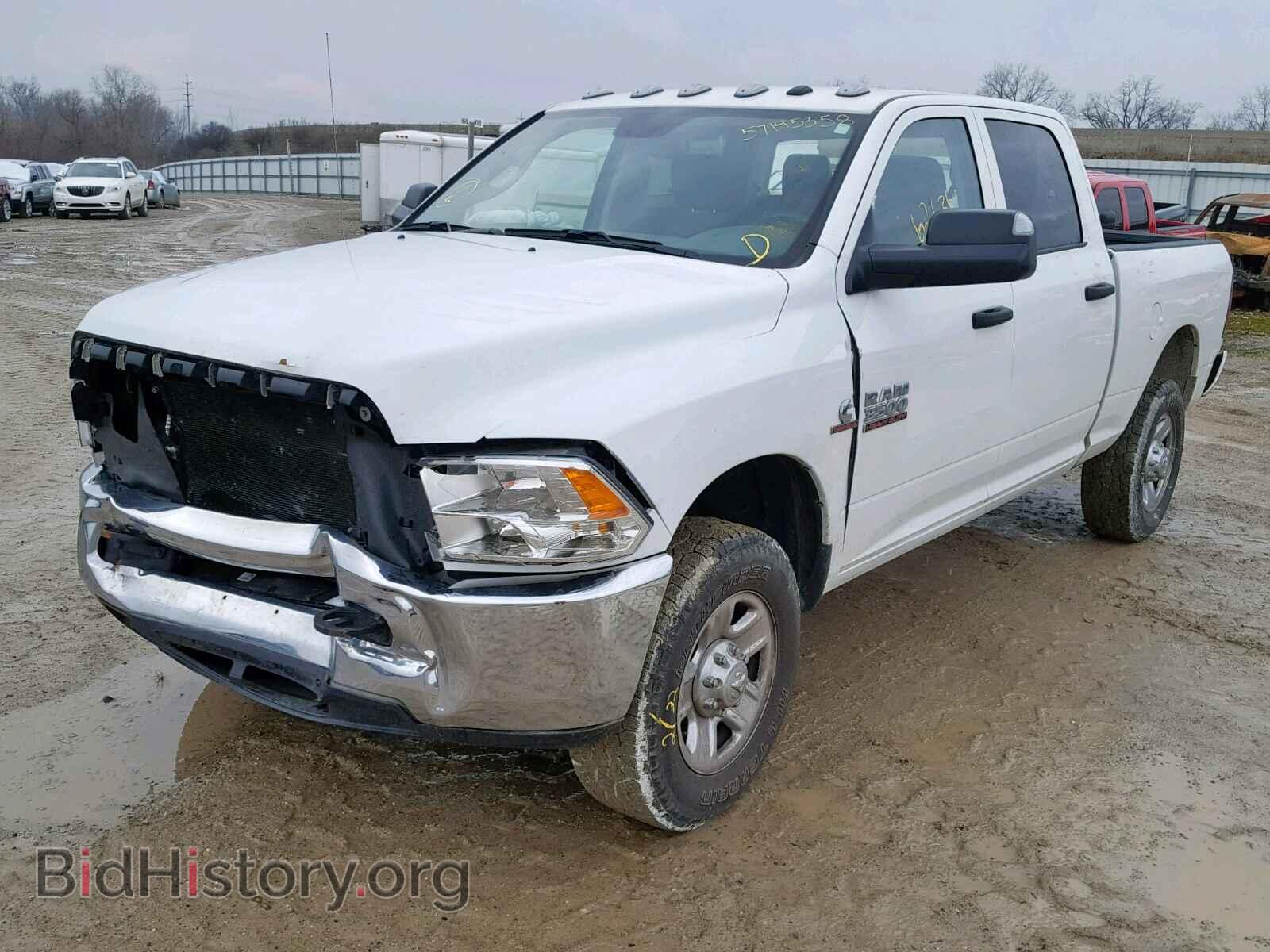 2017 RAM 3500 ST - VIN: 3C63R3CL8HG650333 - Фото 2