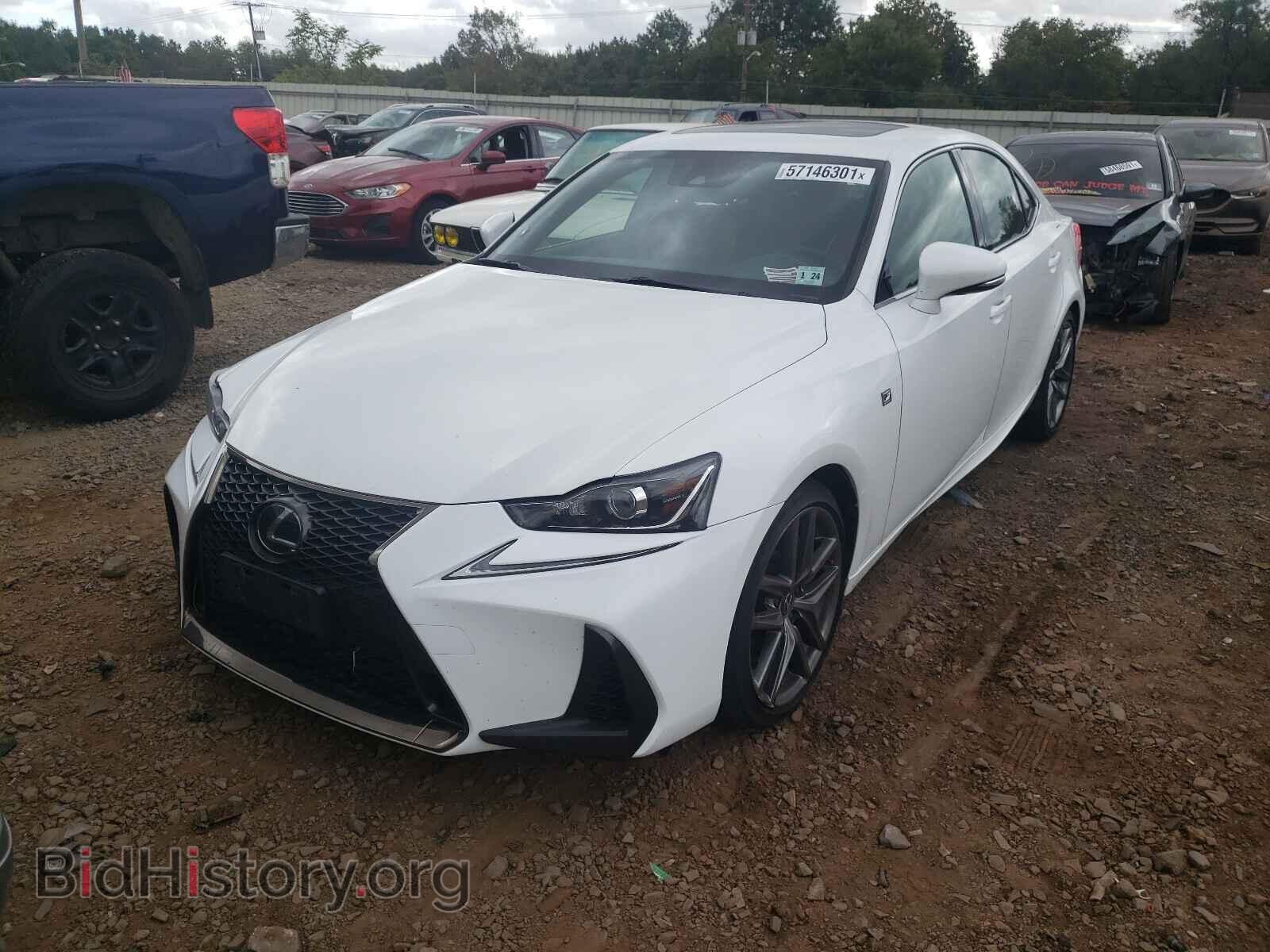 2019 LEXUS IS - VIN: JTHC81D23K5035627 - Фото 2