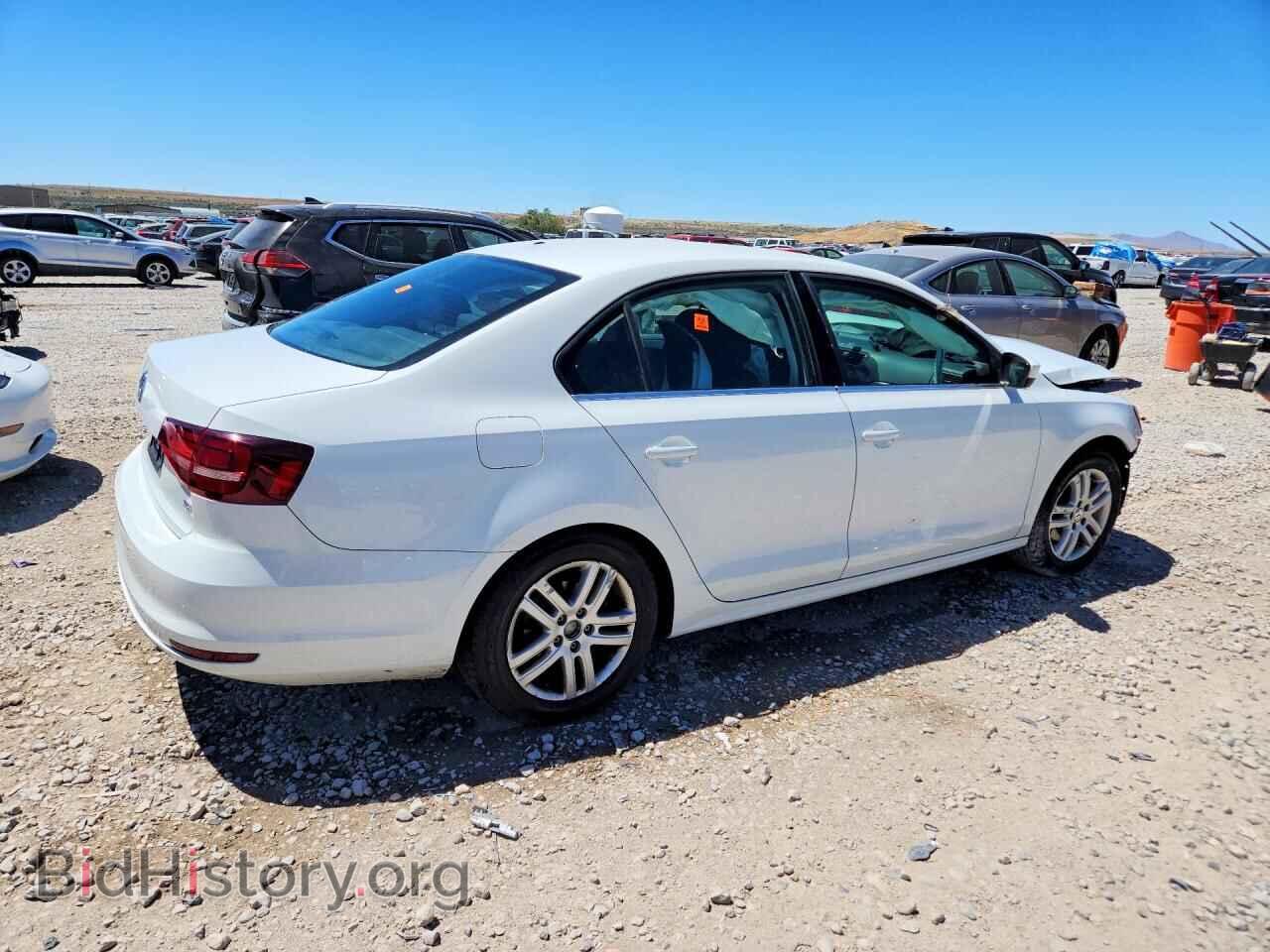 2017 VOLKSWAGEN JETTA - VIN: 3VW2B7AJ8HM375014 - Фото 3