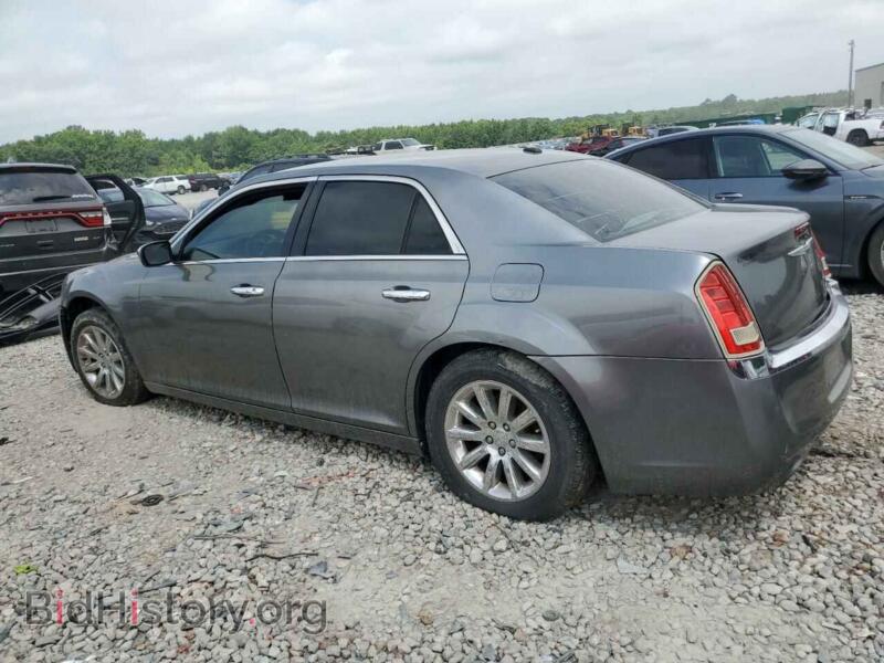 2012 Chrysler 300 (VIN 2C3CCAET7CH242527) — фото 2 из 12