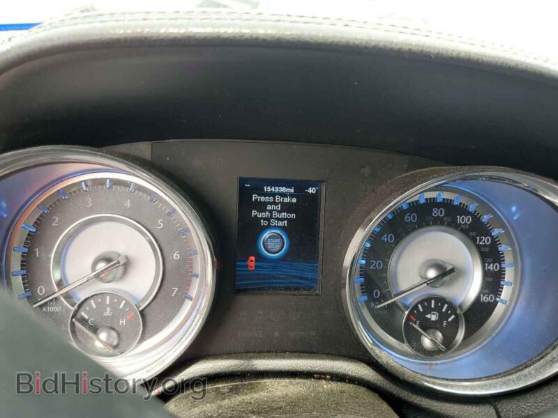 2012 Chrysler 300 (VIN 2C3CCAET7CH242527) — фото 9 из 12