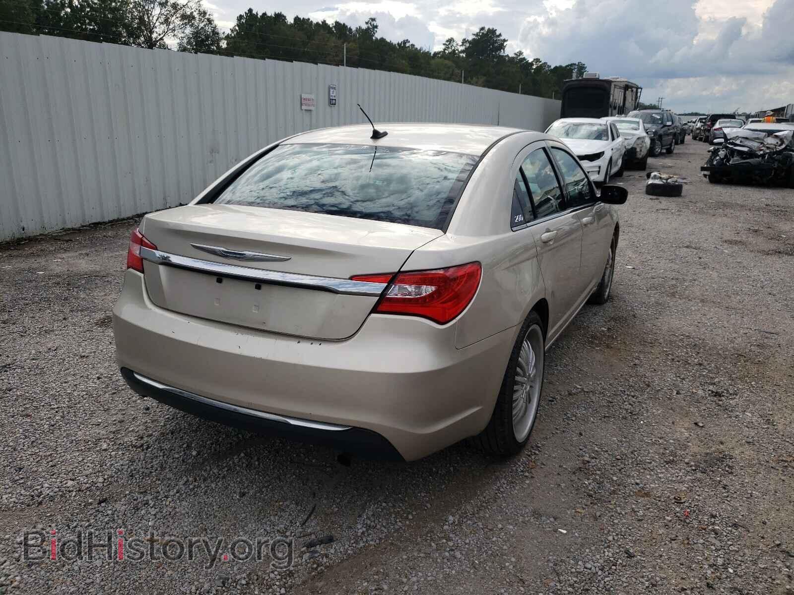 2014 CHRYSLER 200 - VIN: 1C3CCBAB8EN211171 - Фото 4