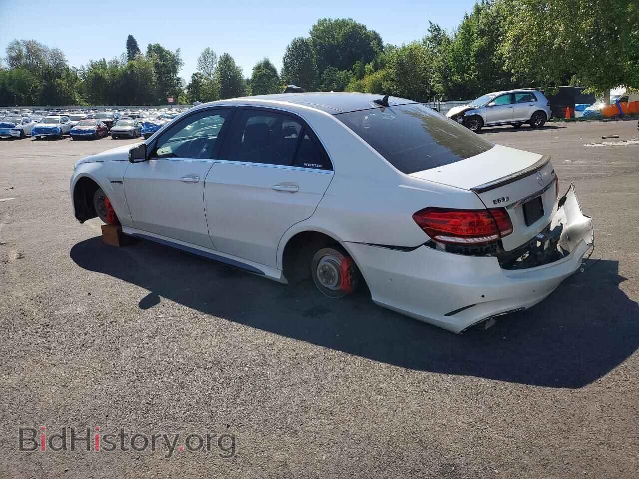 2015 MERCEDES-BENZ E-CLASS - VIN: WDDHF7GB8FB091703 - Фото 2
