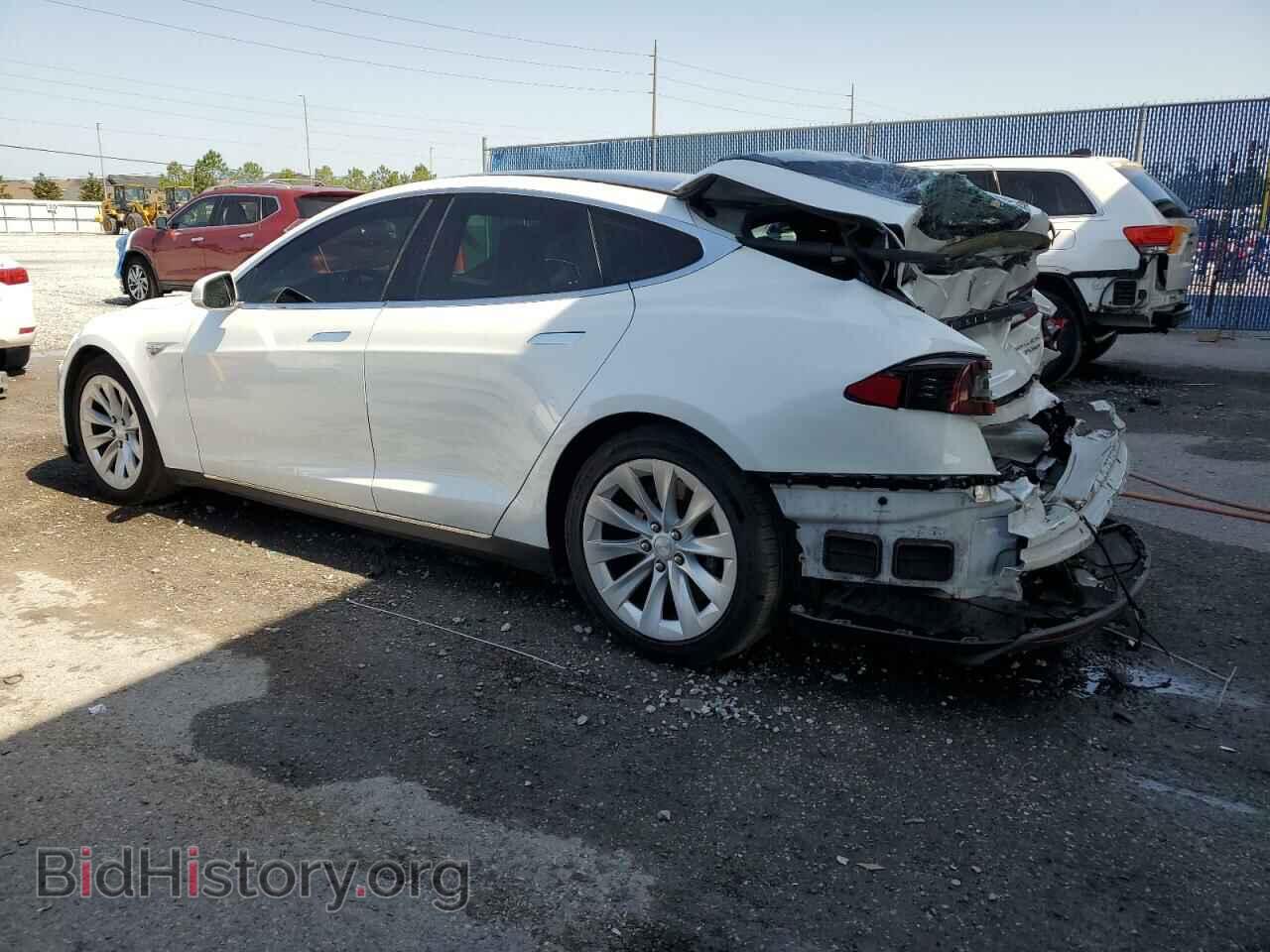 2015 TESLA MODEL S - VIN: 5YJSA1S22FF091518 - Photo 2