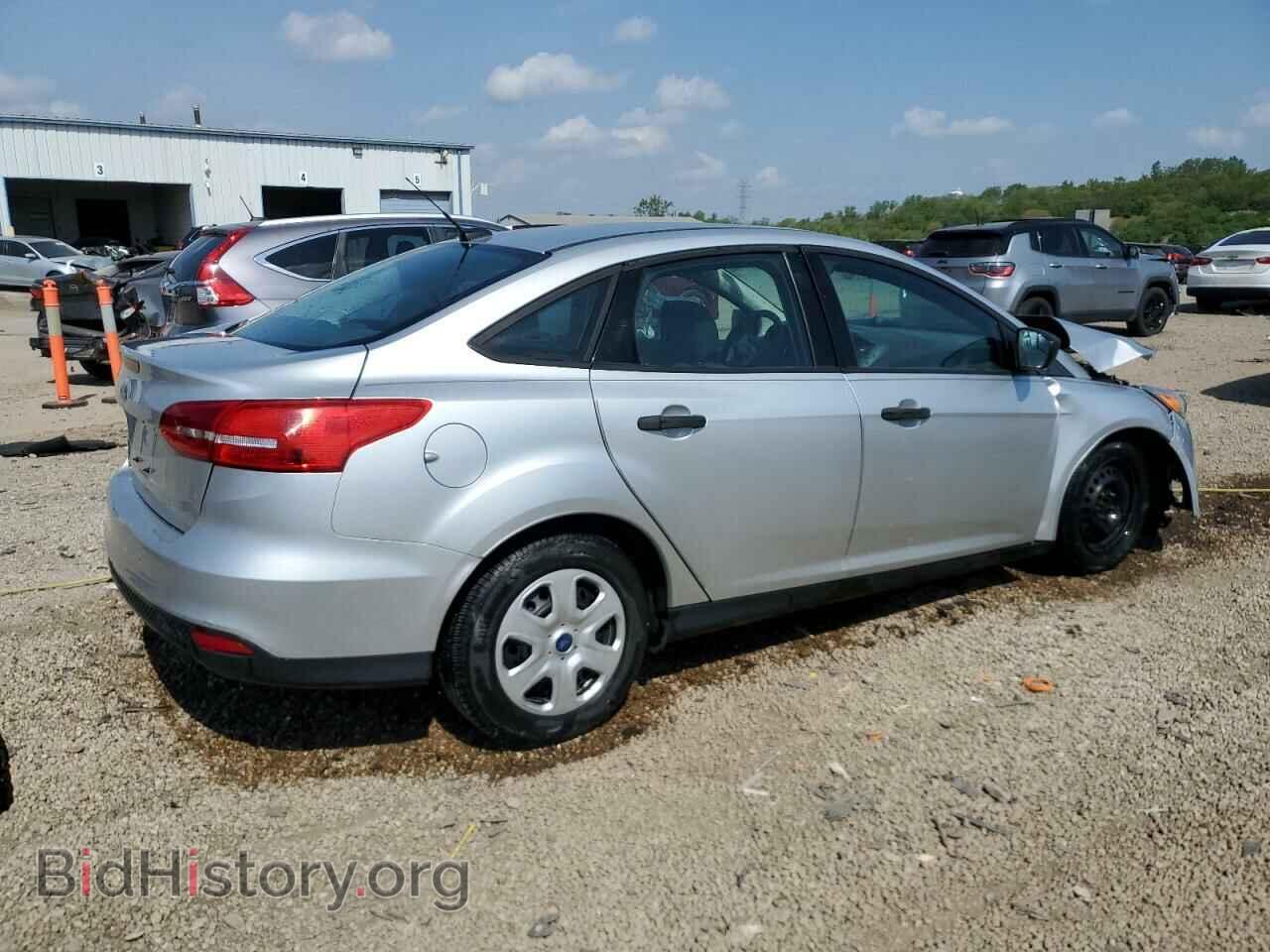 2017 FORD FOCUS - VIN: 1FADP3E24HL202882 - Фото 3
