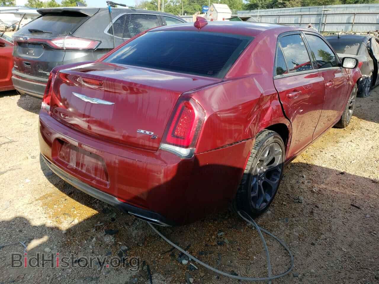 2019 CHRYSLER 300 - VIN: 2C3CCABG9KH628582 - Фото 4