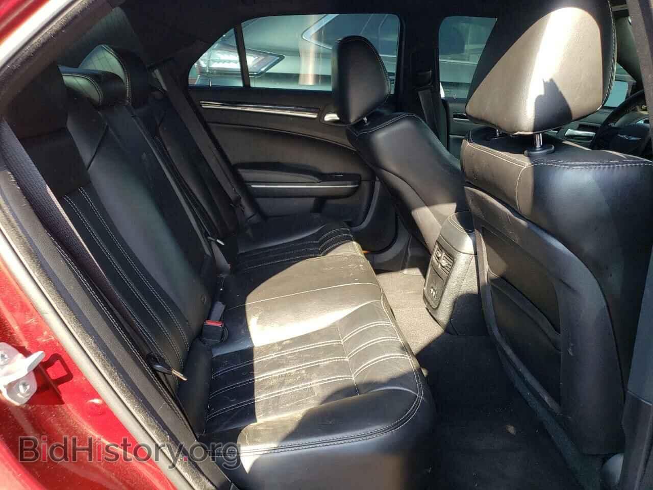 2019 CHRYSLER 300 - VIN: 2C3CCABG9KH628582 - Фото 6