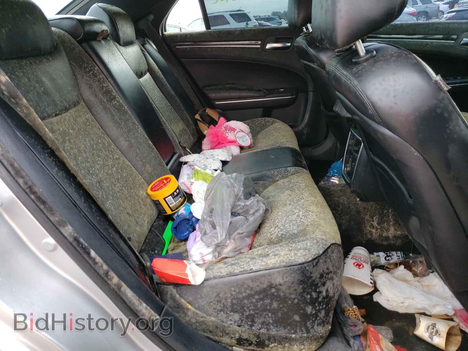 2012 CHRYSLER 300 - VIN: 2C3CCAET7CH268061 - Photo 6