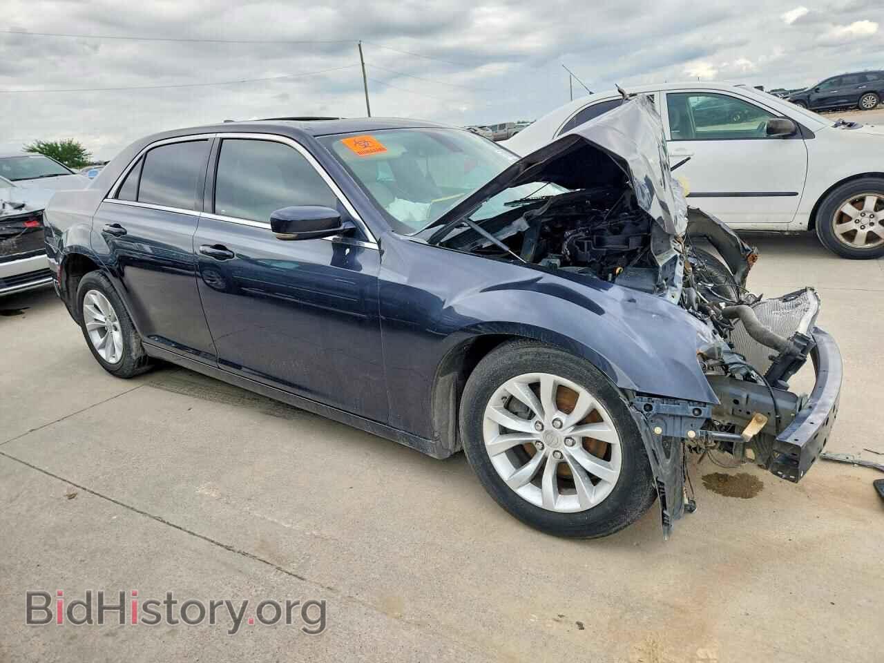 2016 CHRYSLER 300 - VIN: 2C3CCAAG8GH141981 - Фото 4