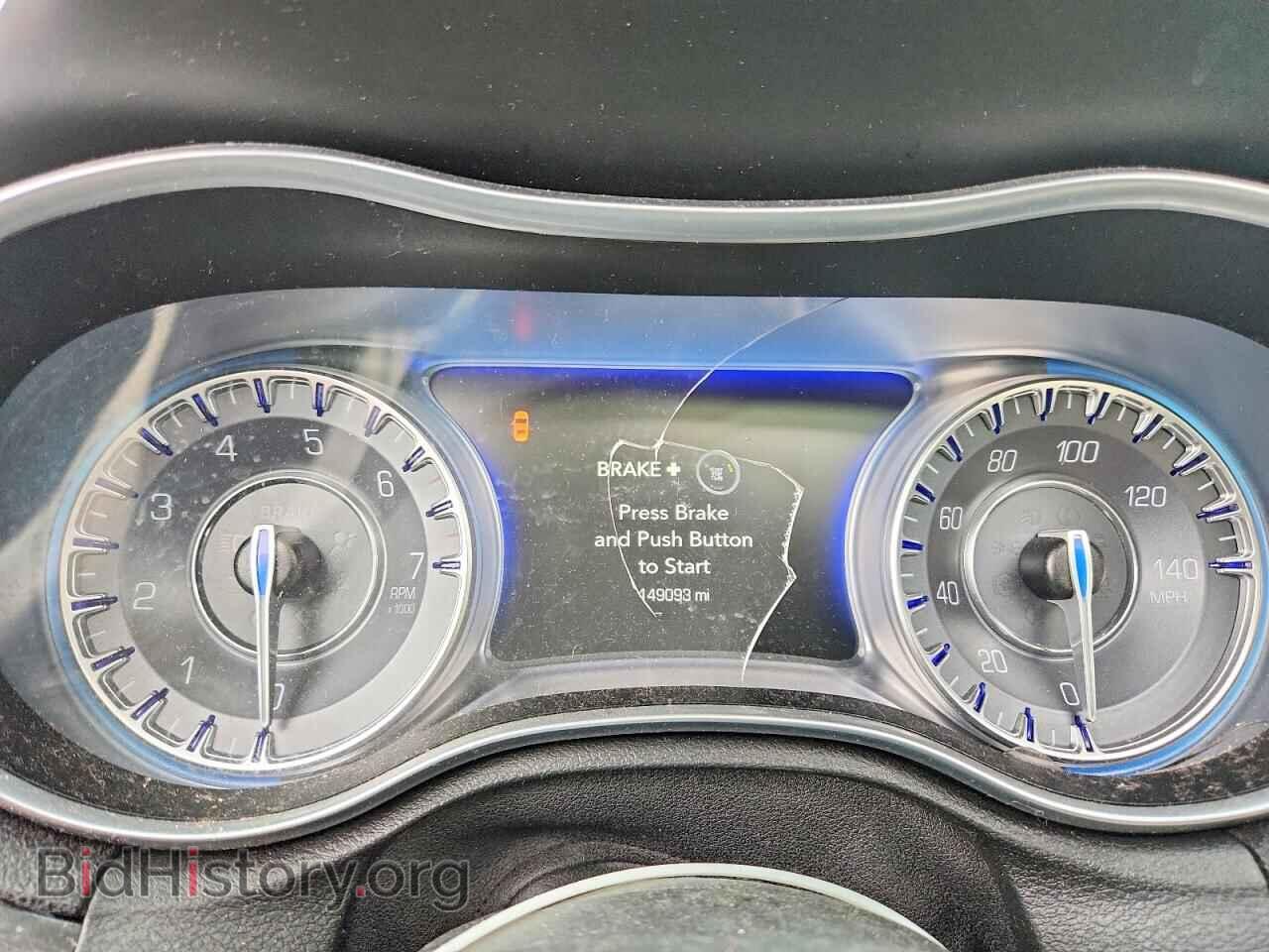 2016 CHRYSLER 300 - VIN: 2C3CCAAG8GH141981 - Фото 9