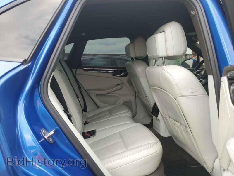 2016 Porsche MACAN (VIN WP1AB2A51GLB53739) — photo 10 of 12