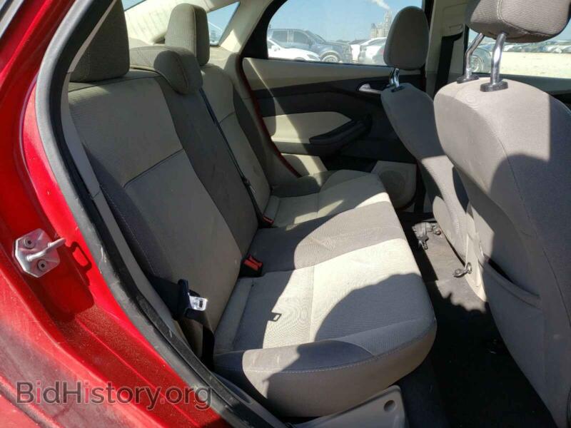 2012 Ford FOCUS (VIN 1FAHP3F24CL256353) — фото 6 из 10