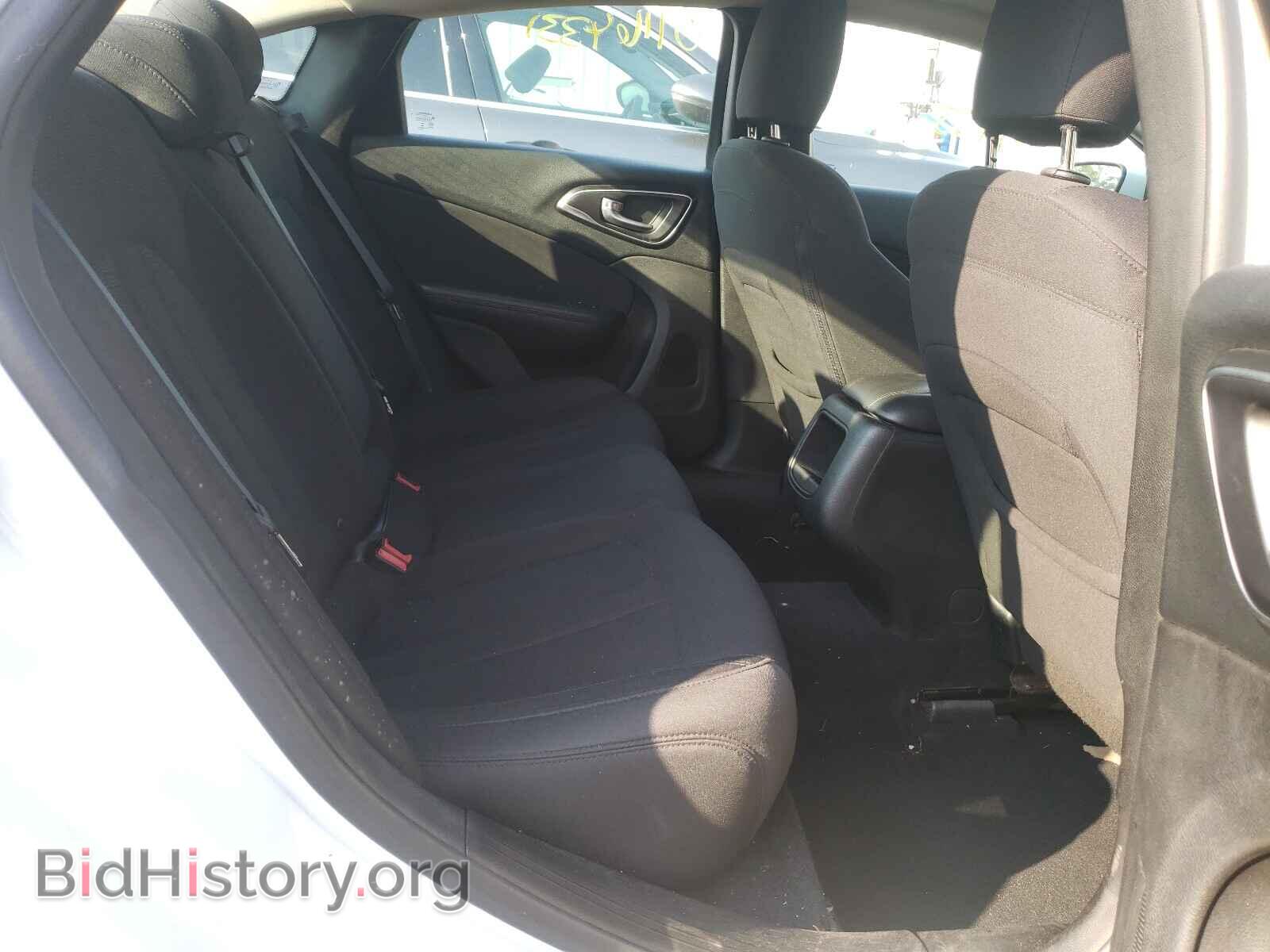 2015 CHRYSLER 200 - VIN: 1C3CCCAB5FN649170 - Фото 6