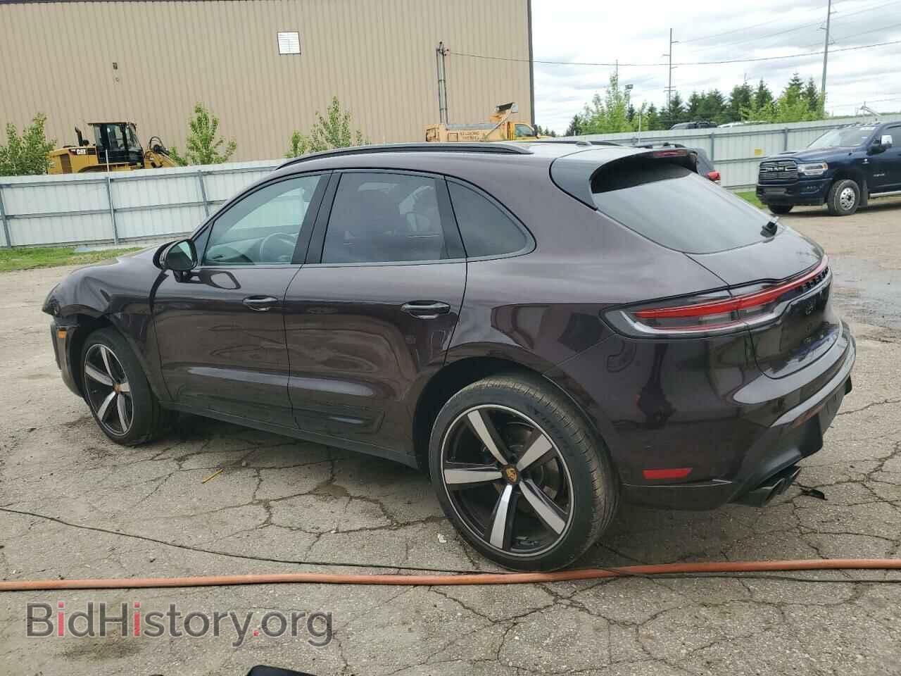 2023 PORSCHE MACAN BASE - VIN: WP1AA2A52PLB05640 - Photo 2