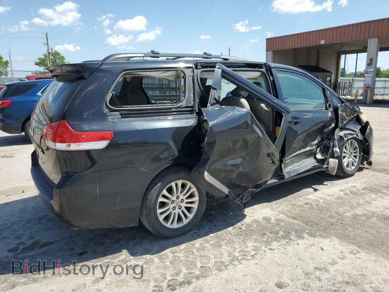 2011 TOYOTA All Models - VIN: 5TDYK3DC2BS124046 - Фото 3