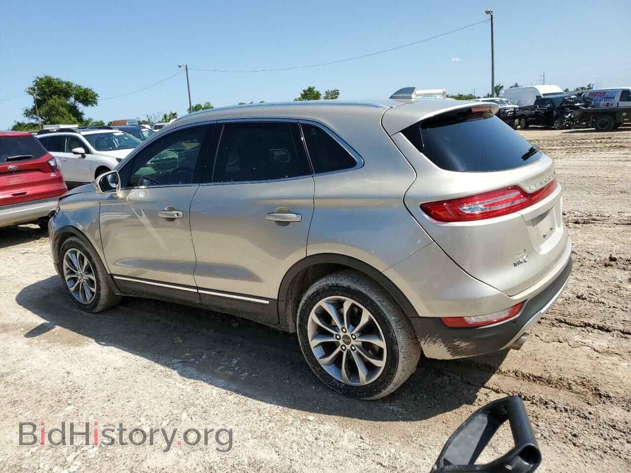 2017 LINCOLN MKC - VIN: 5LMCJ2C97HUL51372 - Photo 2