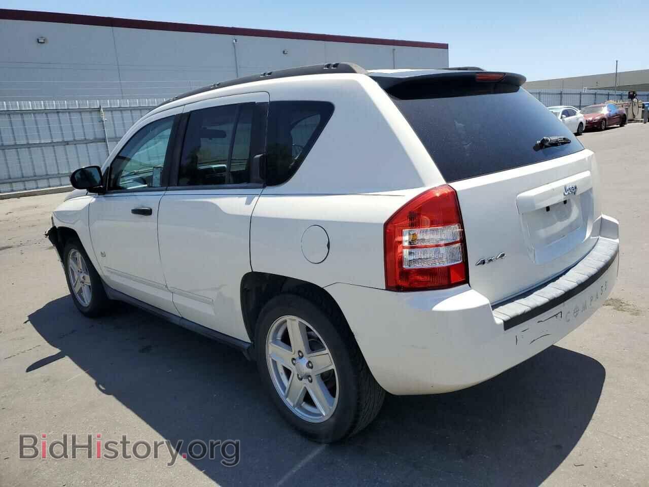2008 JEEP COMPASS - VIN: 1J8FF47WX8D584320 - Фото 2