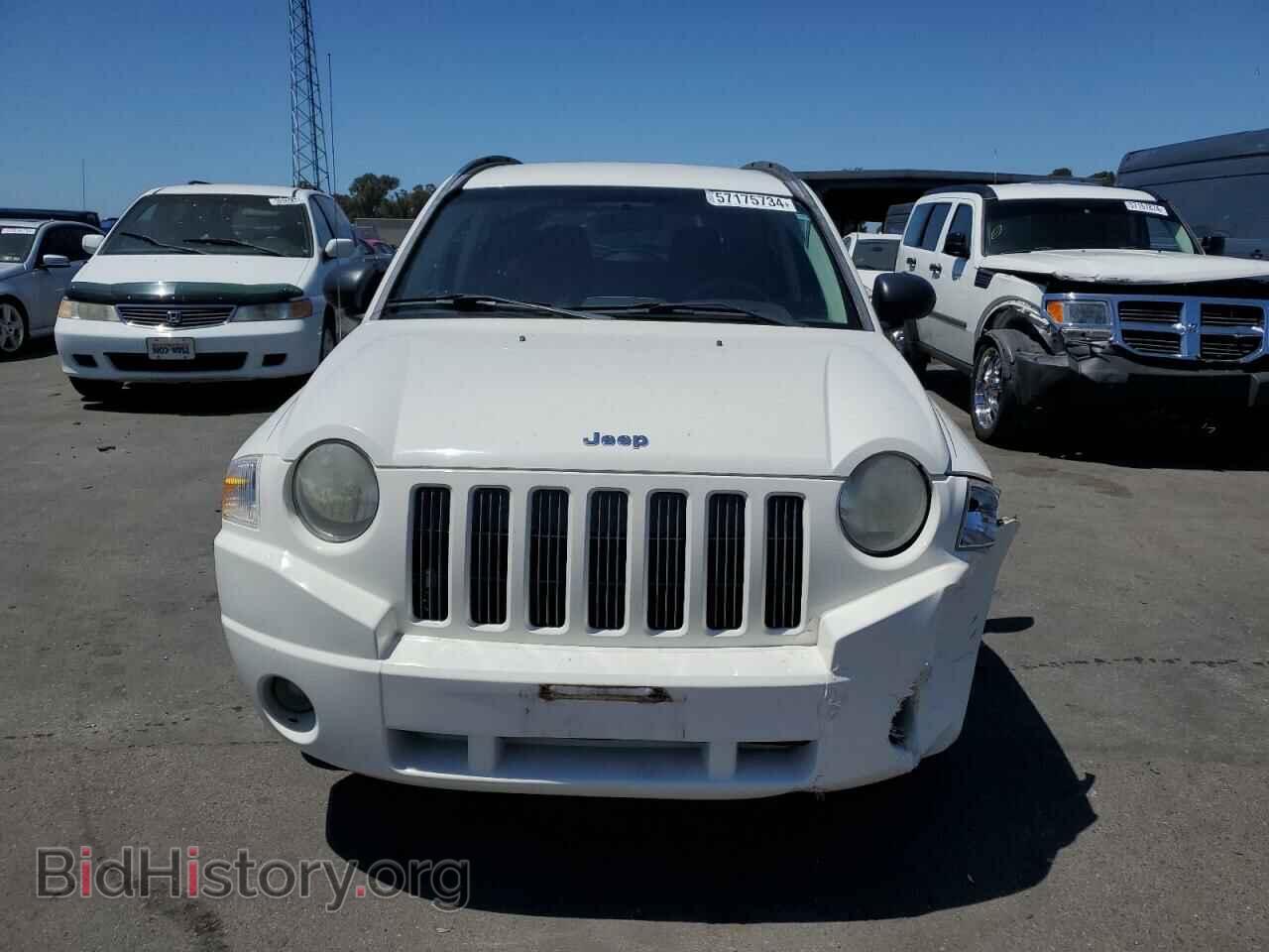 2008 JEEP COMPASS - VIN: 1J8FF47WX8D584320 - Фото 5