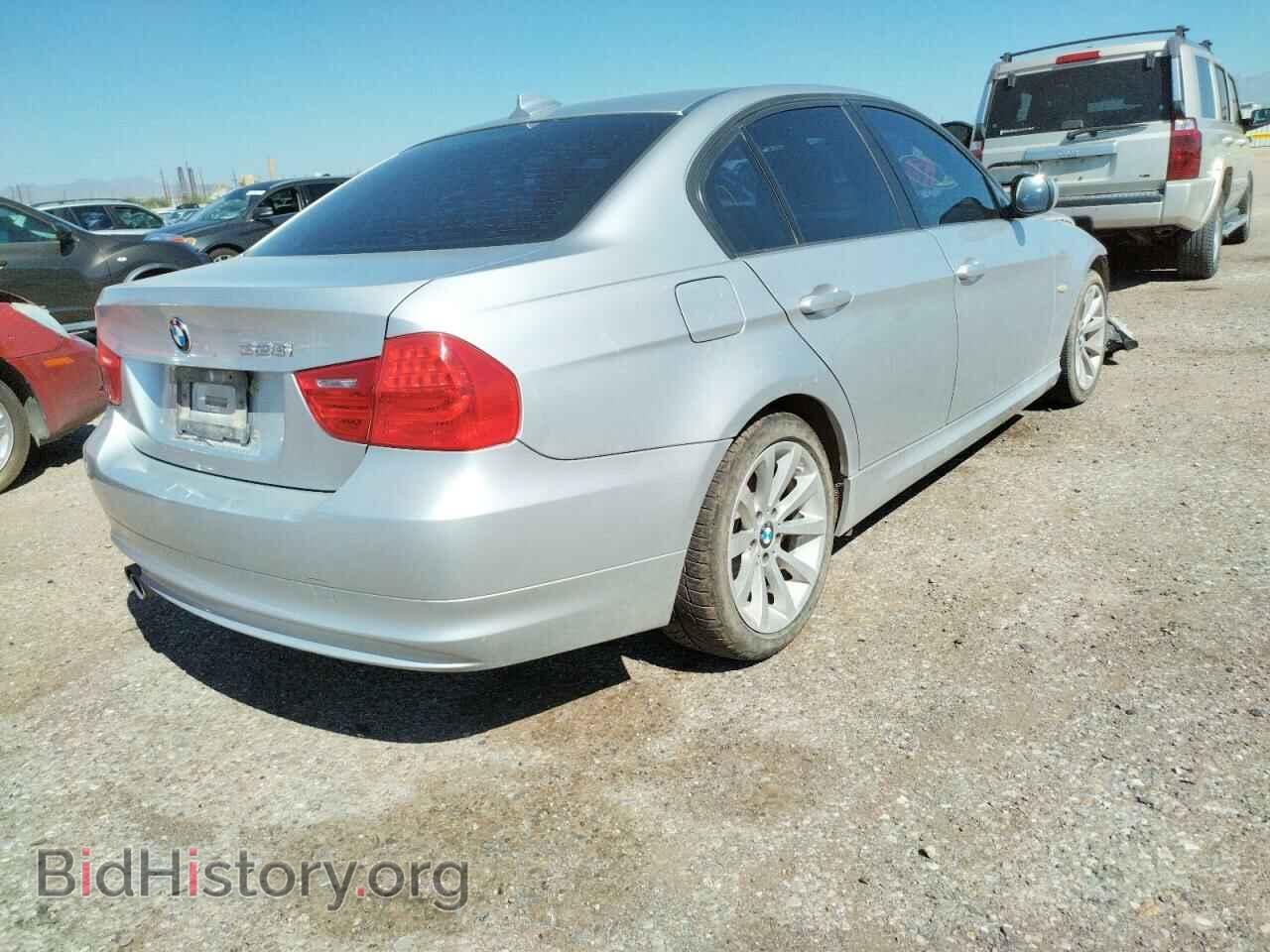 2011 BMW 3 SERIES - VIN: WBAPH7C57BA801445 - Фото 4